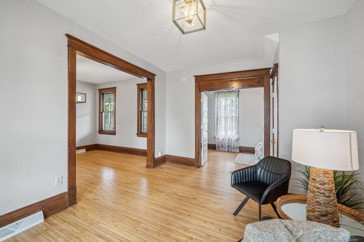 909 22nd Avenue NE  Minneapolis MN 55418 photo