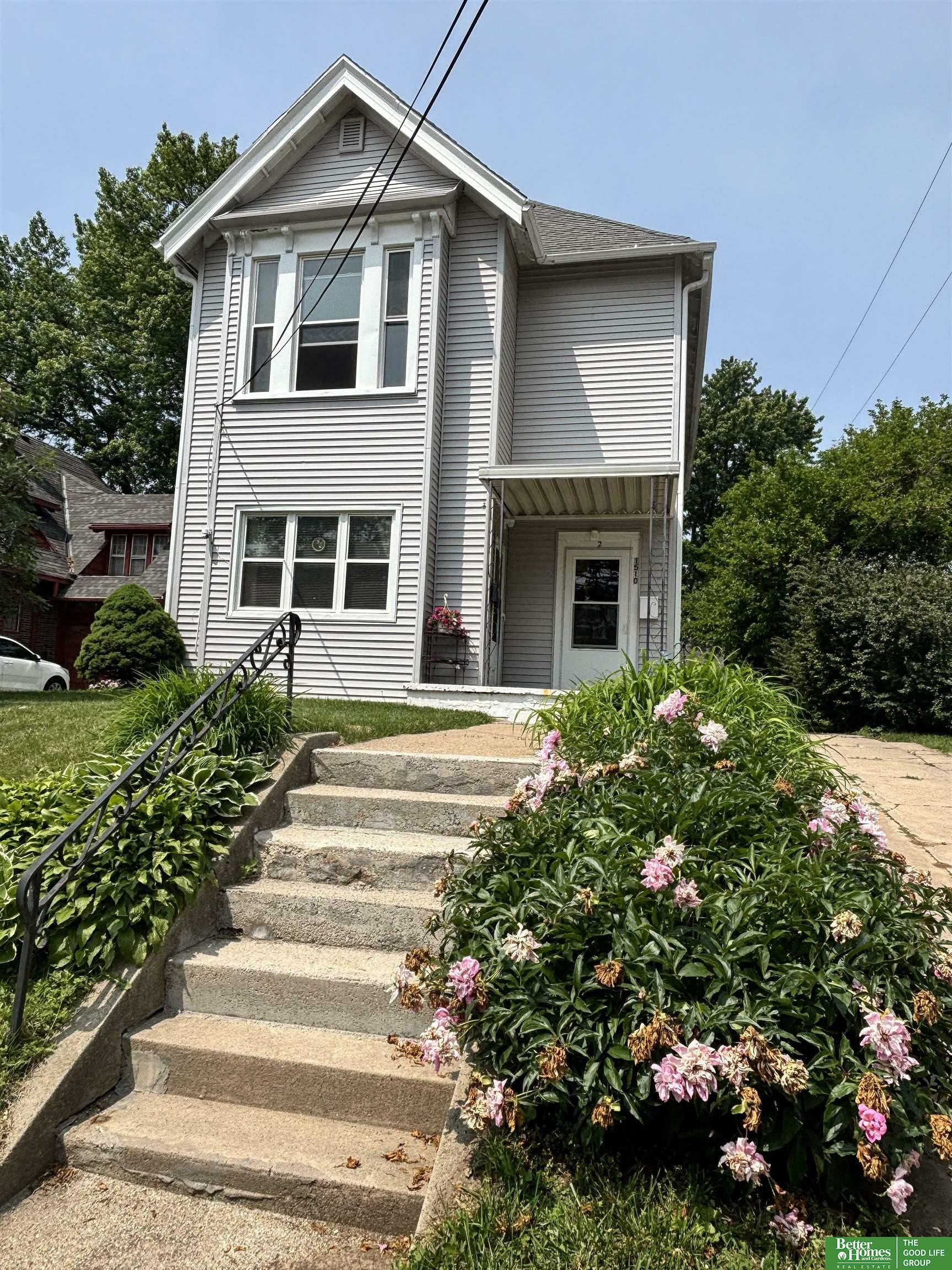 Property Photo: 1510 S 32 Avenue NE 68105