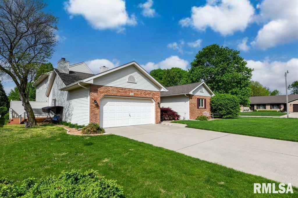 Property Photo: 1901 Sun Mill Court IL 62704