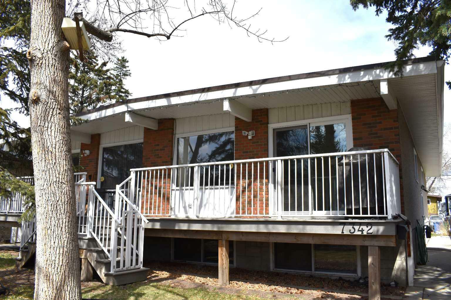 Photo de la propriété: 7344 &Amp 7342 35 Avenue NW AB T3B 1T3