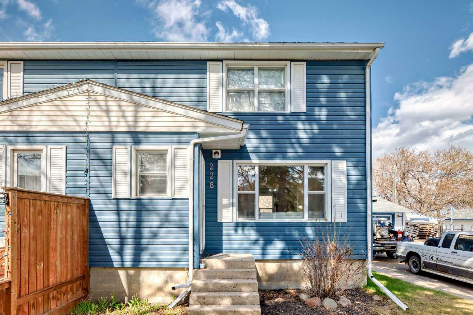 228 Pine Street  Springbrook AB T4S 0E5 photo