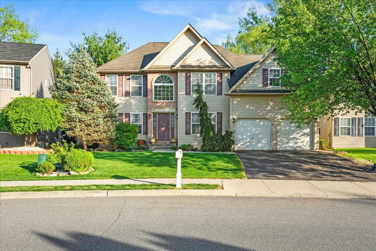Property Photo: 420 Highlands Boulevard PA 18042