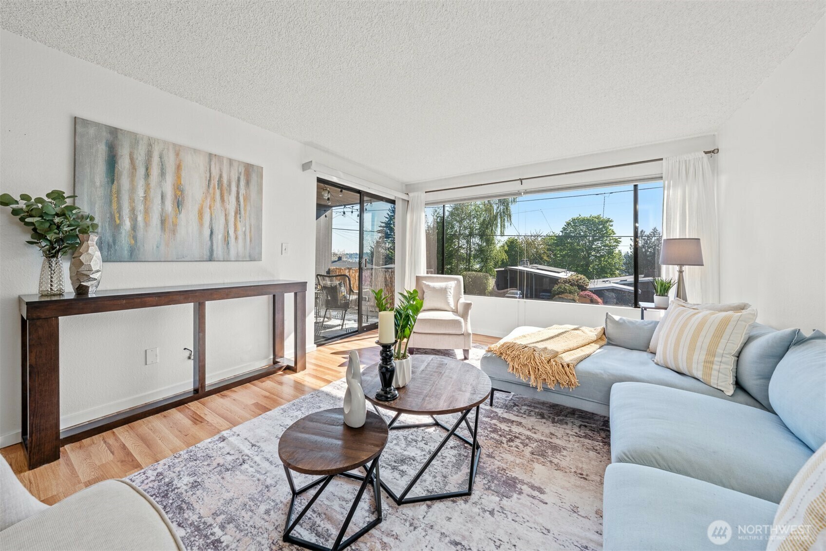 Property Photo: 3601 24th Avenue W 104 WA 98199