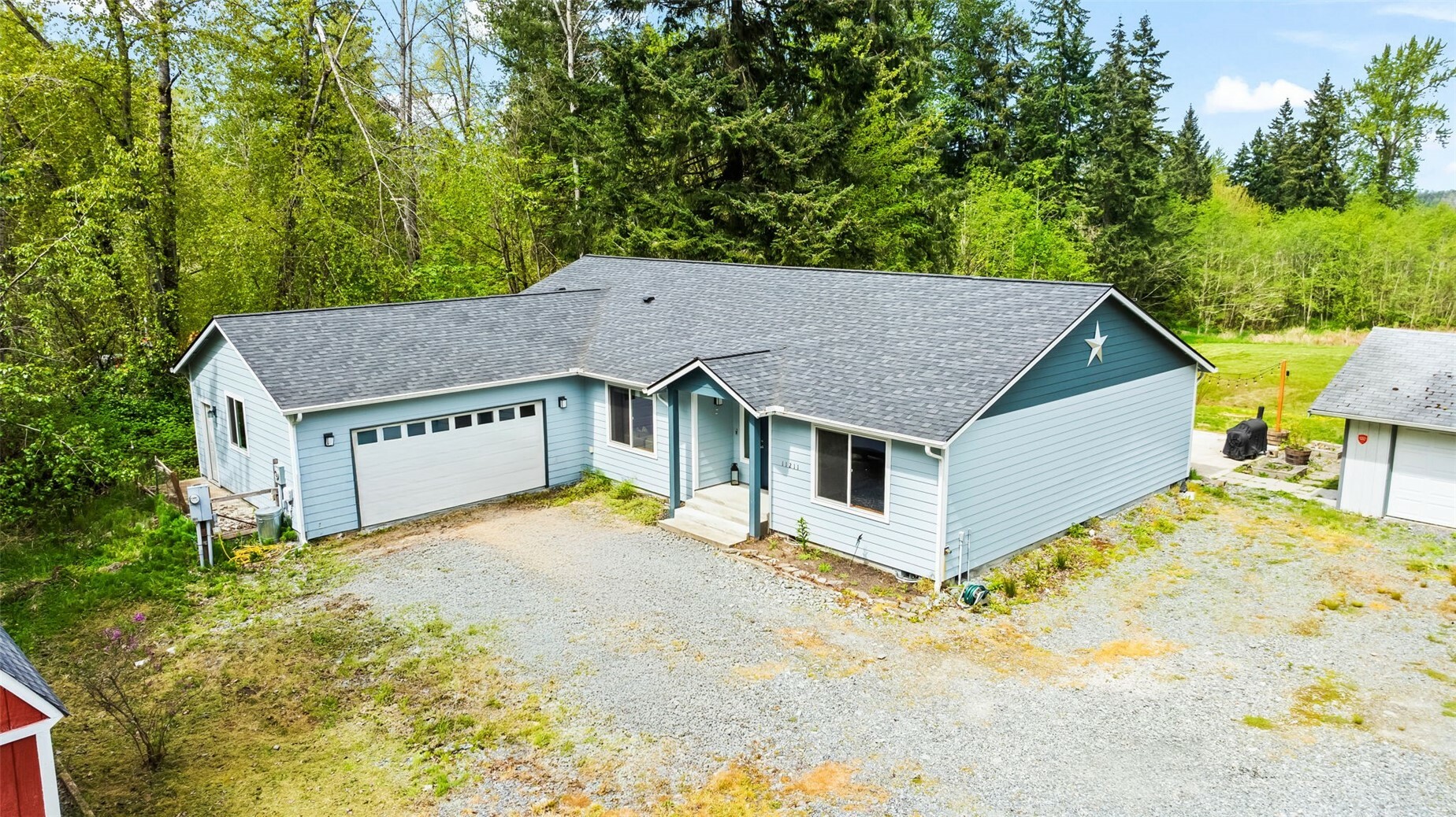 Property Photo: 11211 Clear Lake North Road E WA 98328