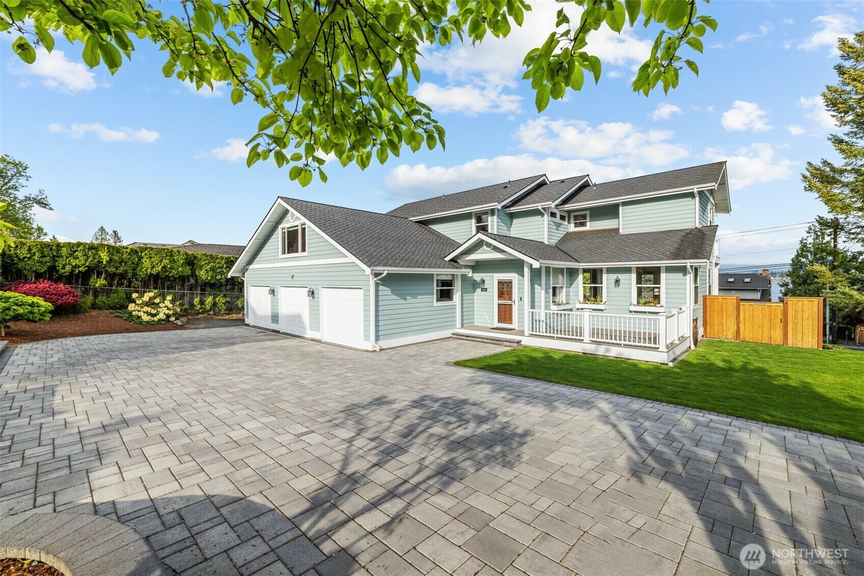 Property Photo:  1802  Vernon Road  WA 98258 