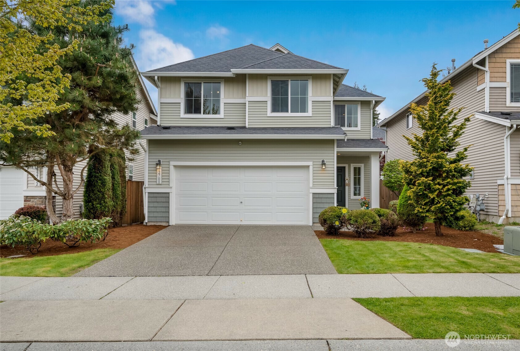 Property Photo: 12708 12th Avenue SE WA 98208