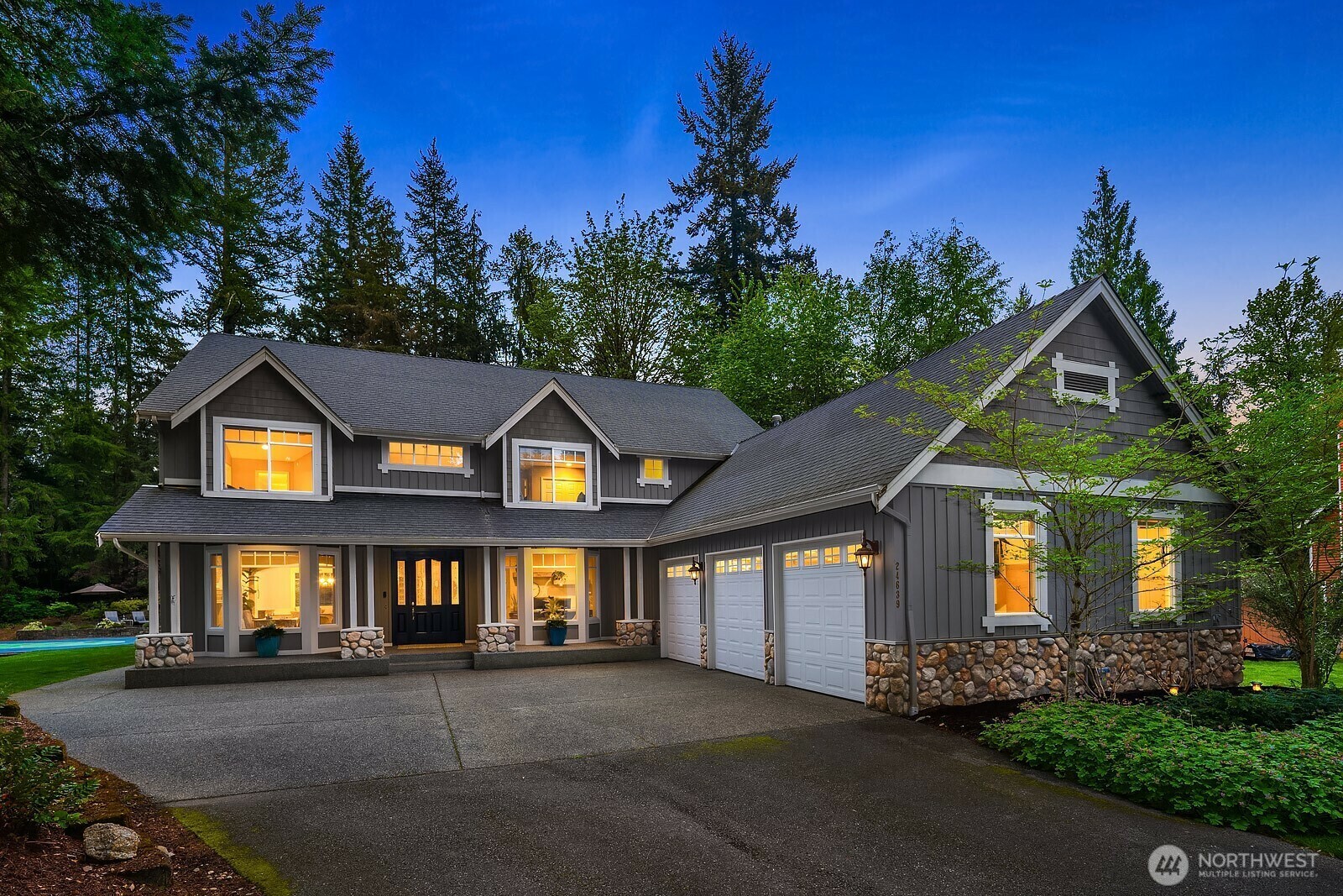 Property Photo: 24639 NE 72nd Street WA 98053