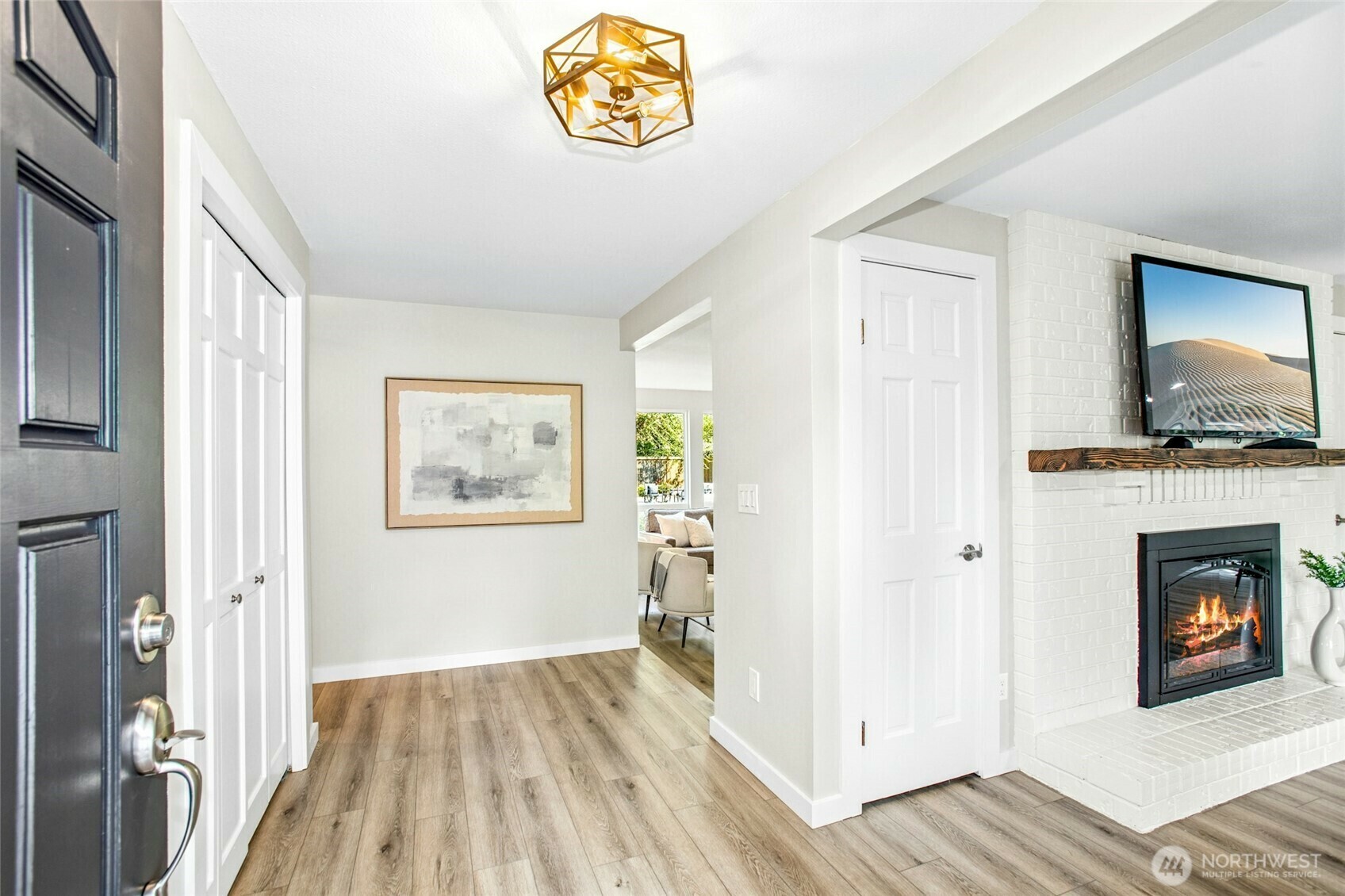 Property Photo: 12314 SE 96th Place WA 98056