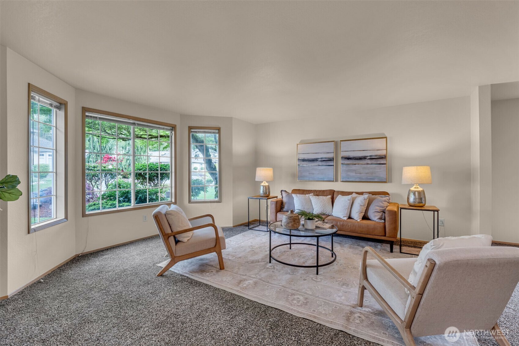 Property Photo: 11924 42nd Drive SE WA 98208