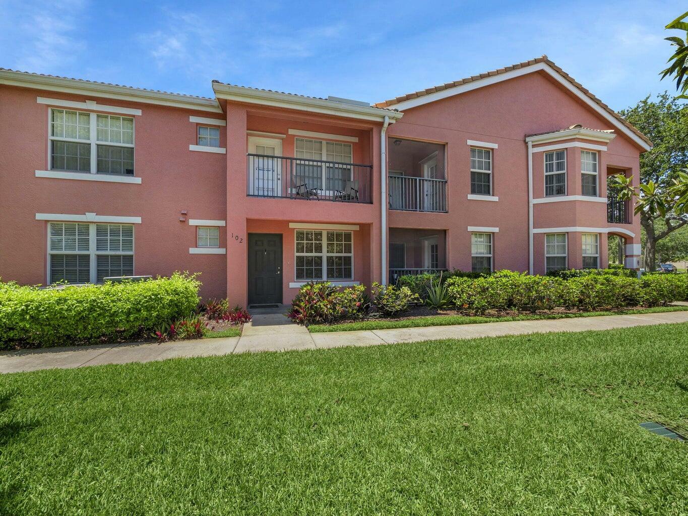 Property Photo: 138 SW Peacock Boulevard 20-102 FL 34986