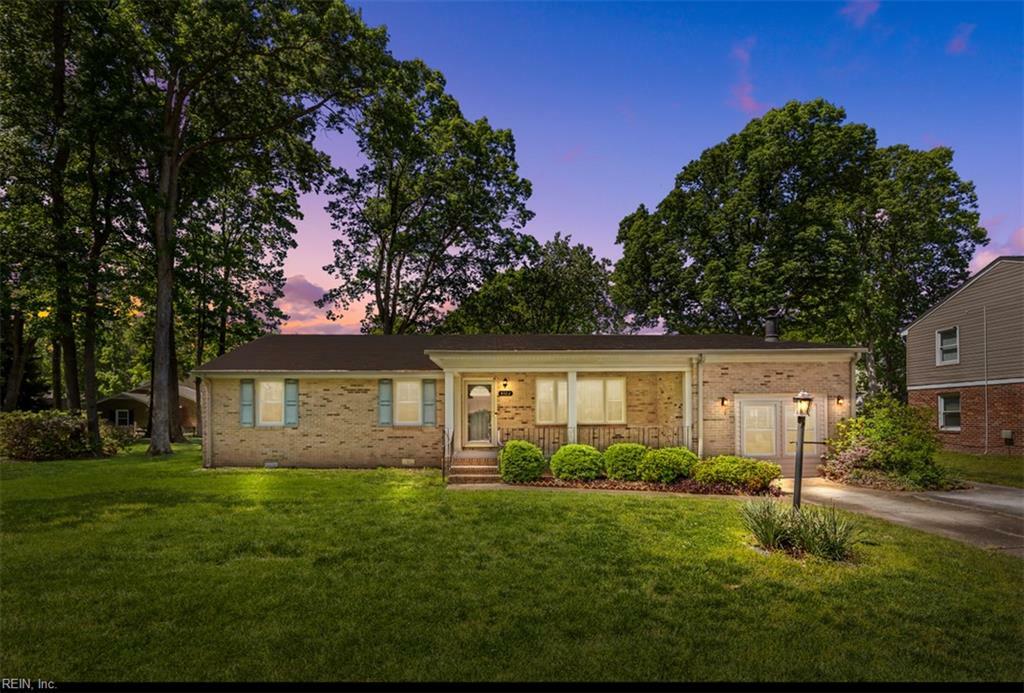 Property Photo: 4102 Forresthills Dr VA 23703