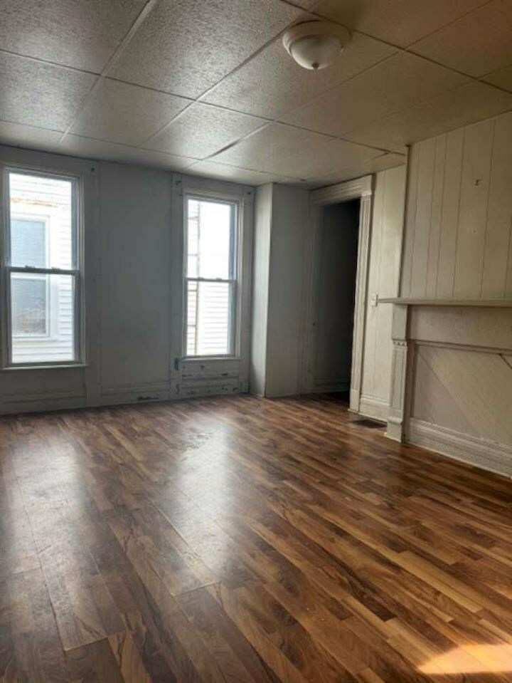 Property Photo:  421 S 12th Street  IN 47374 
