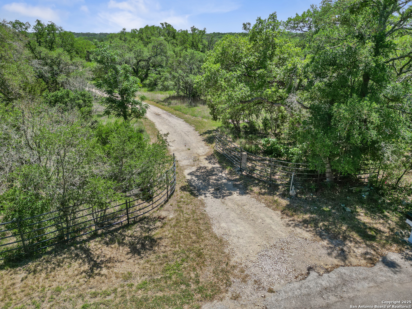 Property Photo:  504  506 Oak Grove  TX 78666 