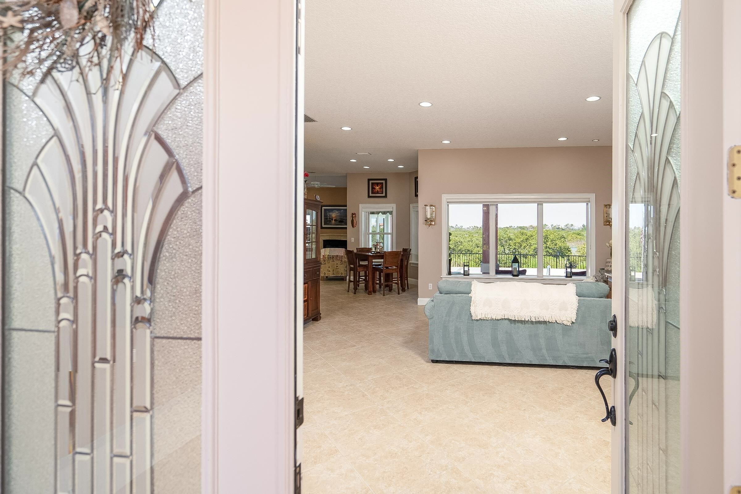Property Photo: 219 Coquina Ave FL 32080