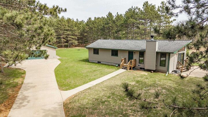 Property Photo:  862 19th Drive  WI 54613 