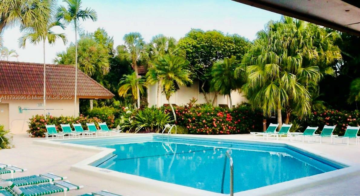 Property Photo: 9352 SW 77th Ave H3 FL 33156