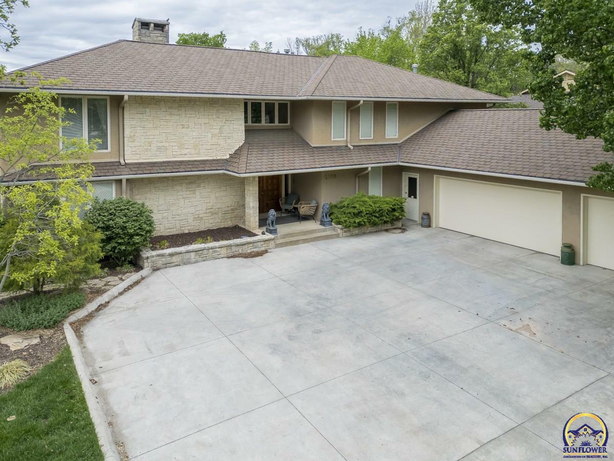 2859 SW Macvicar Ave  Topeka KS 66611 photo