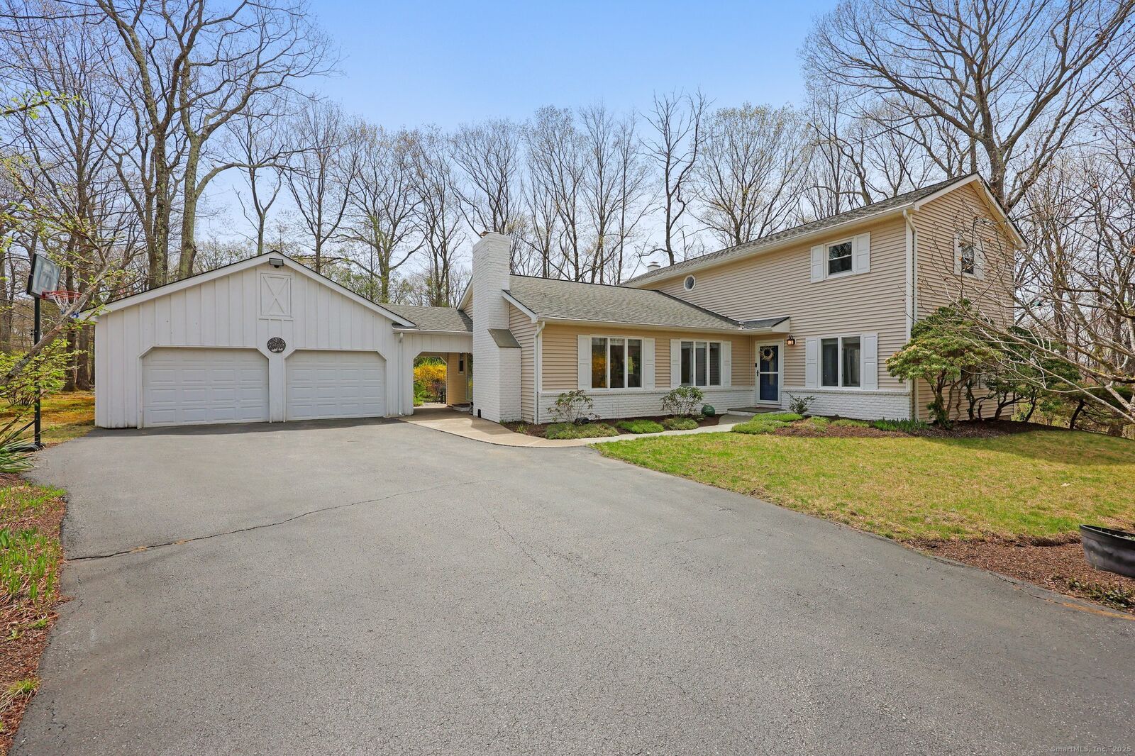 Property Photo: 6 High View Terrace CT 06812