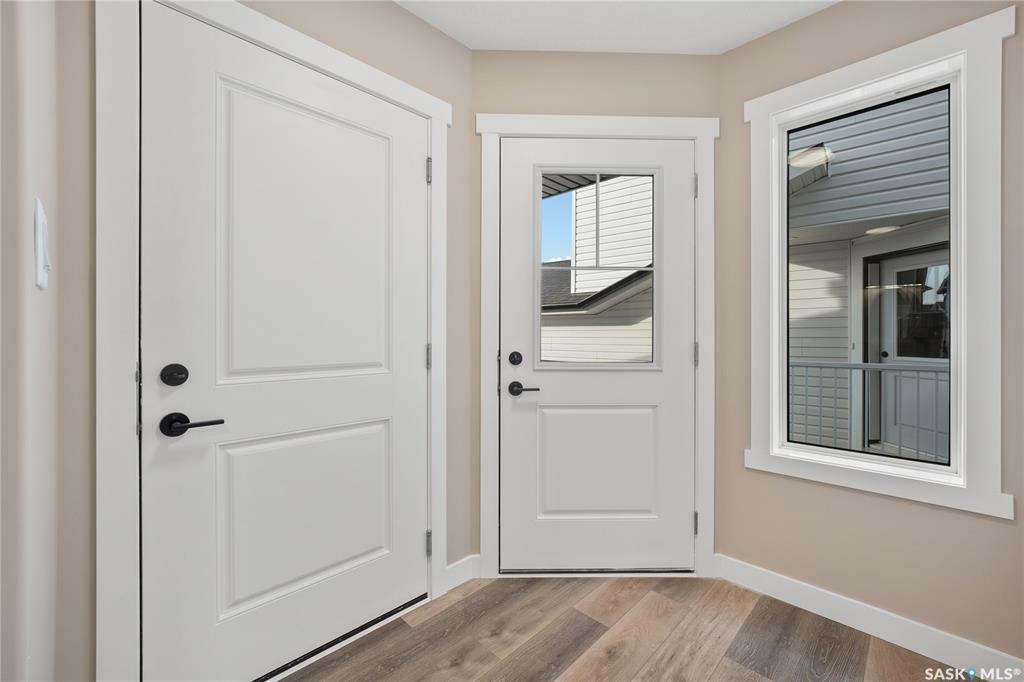 Photo de la propriété: 3060 Dumont Way SK S4V 3Z3