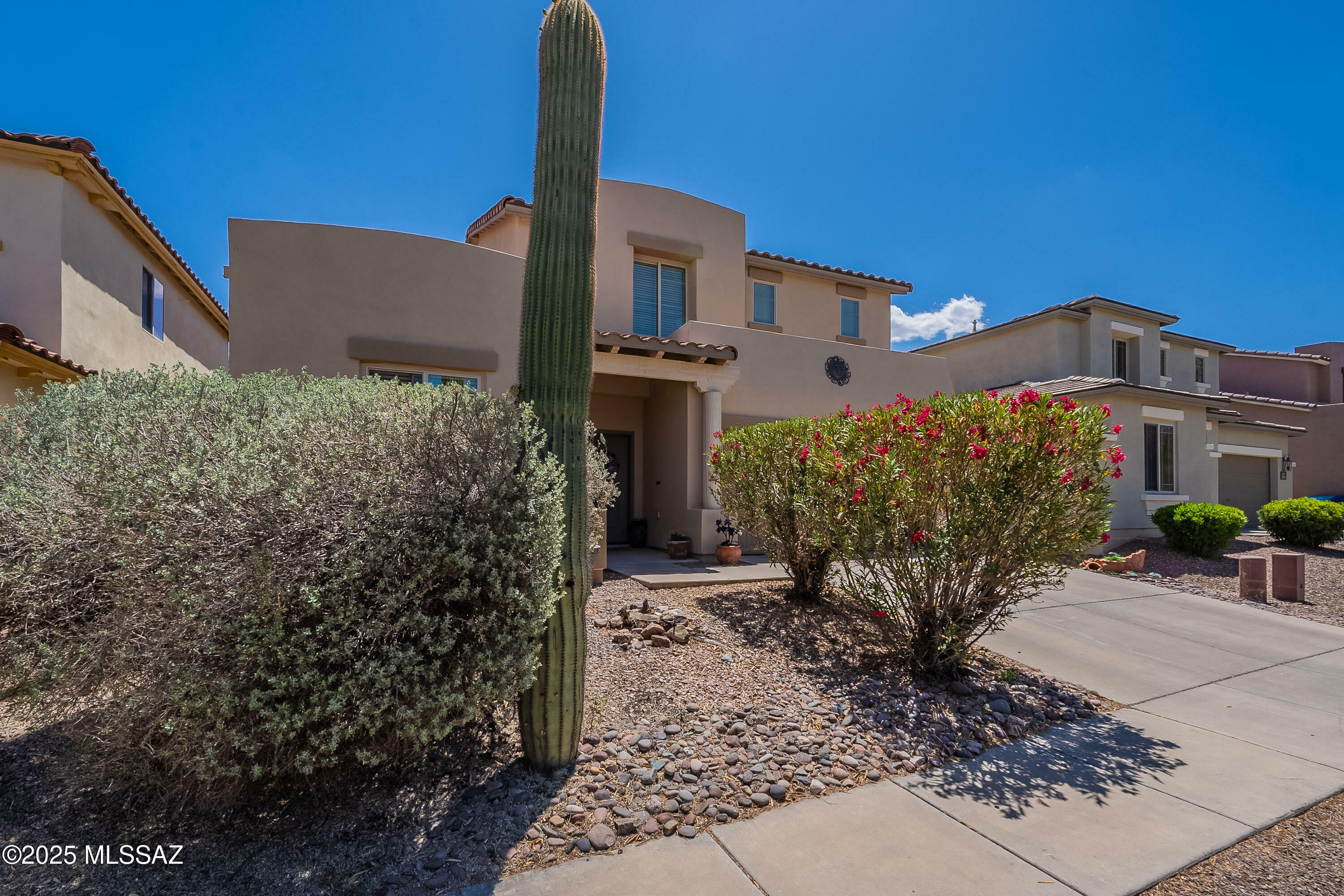 Property Photo: 97 W Camino Rancho Palomas AZ 85629