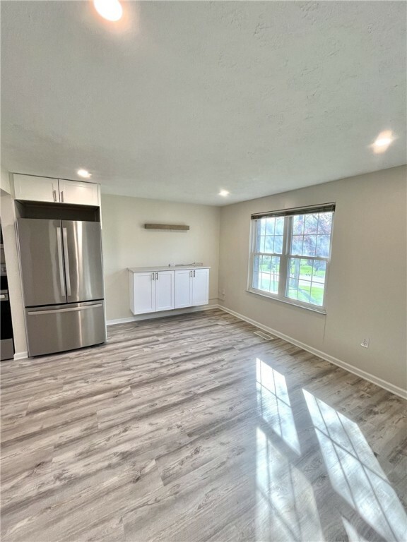 Property Photo: 3068 E Bardonner Rd PA 15044