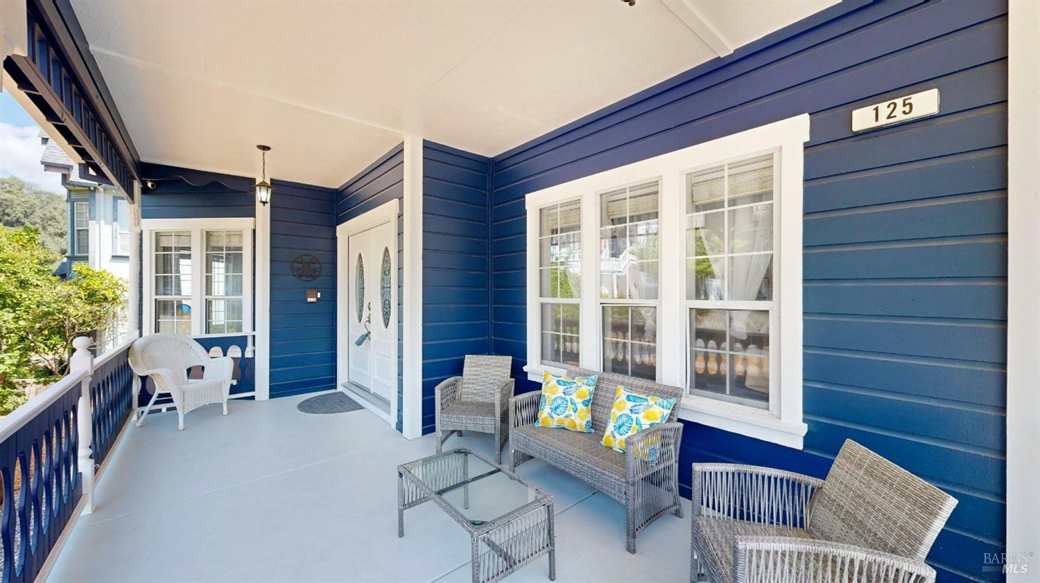 Property Photo: 125 Oakbrook Lane CA 95425