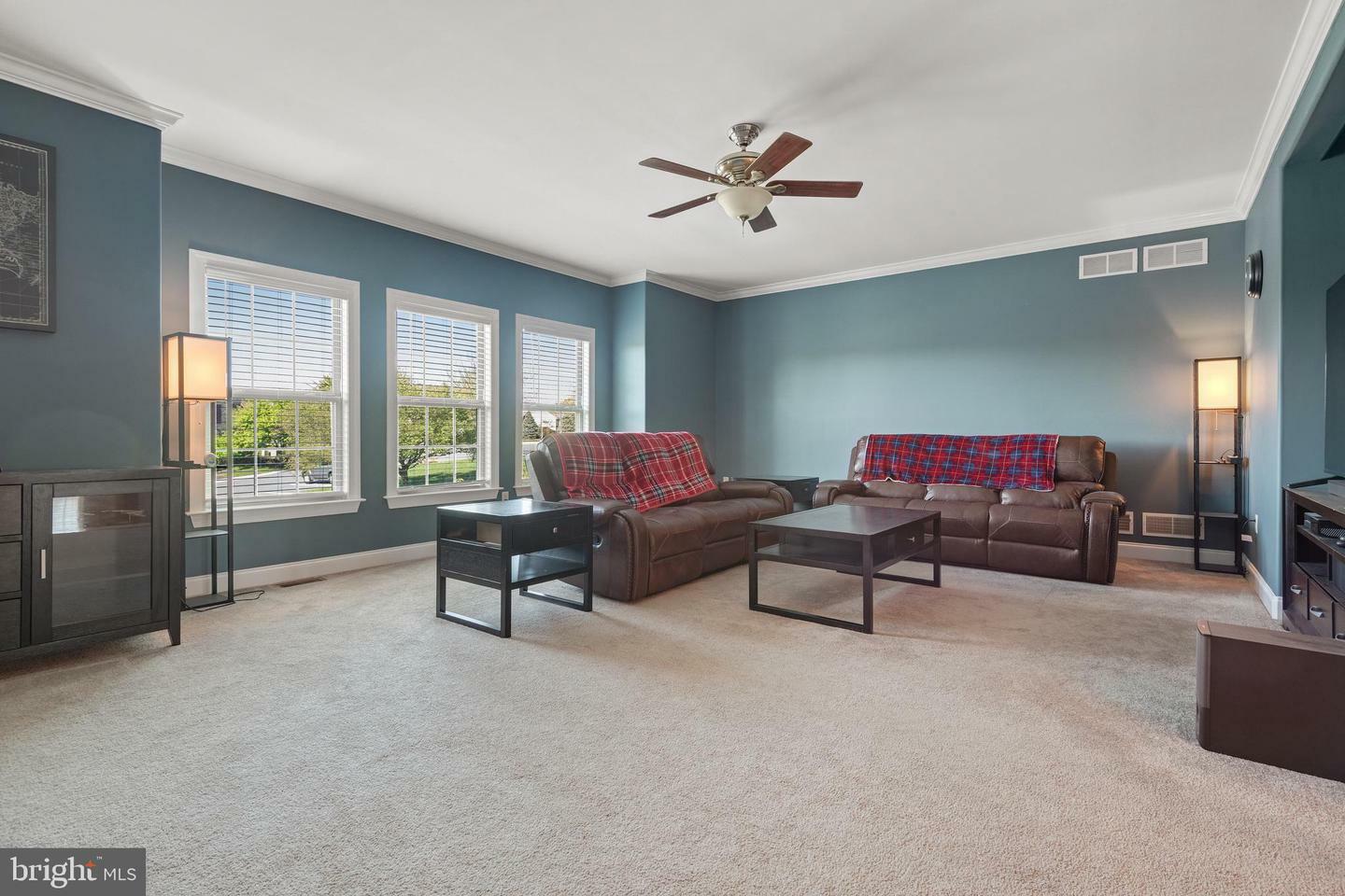 Property Photo: 1905 Roxbury Court PA 17055