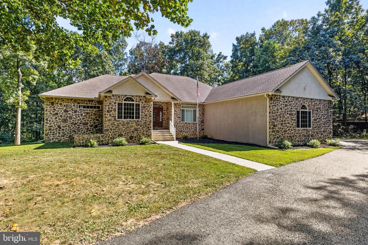 Property Photo: 1982 Whyte Lane PA 17362