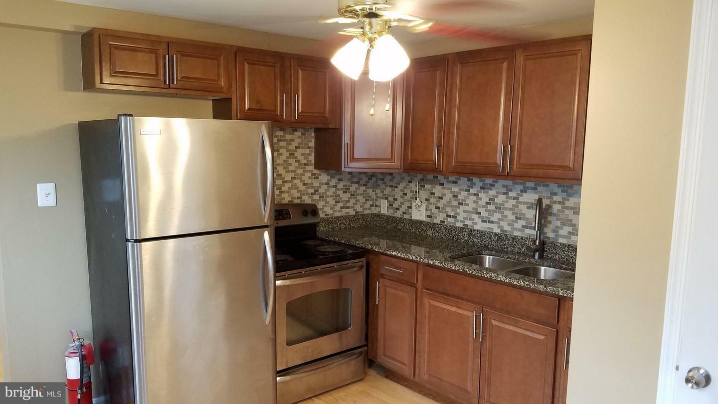Property Photo: 1725 Light Street 1st Floor MD 21230