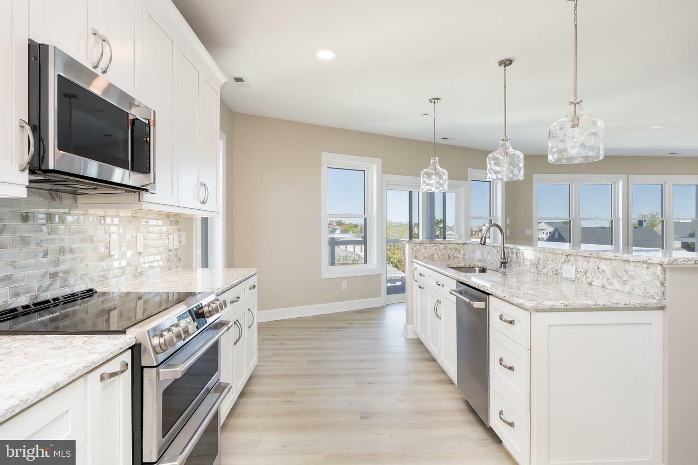 Property Photo: 1505 St Louis Avenue S 301 MD 21842