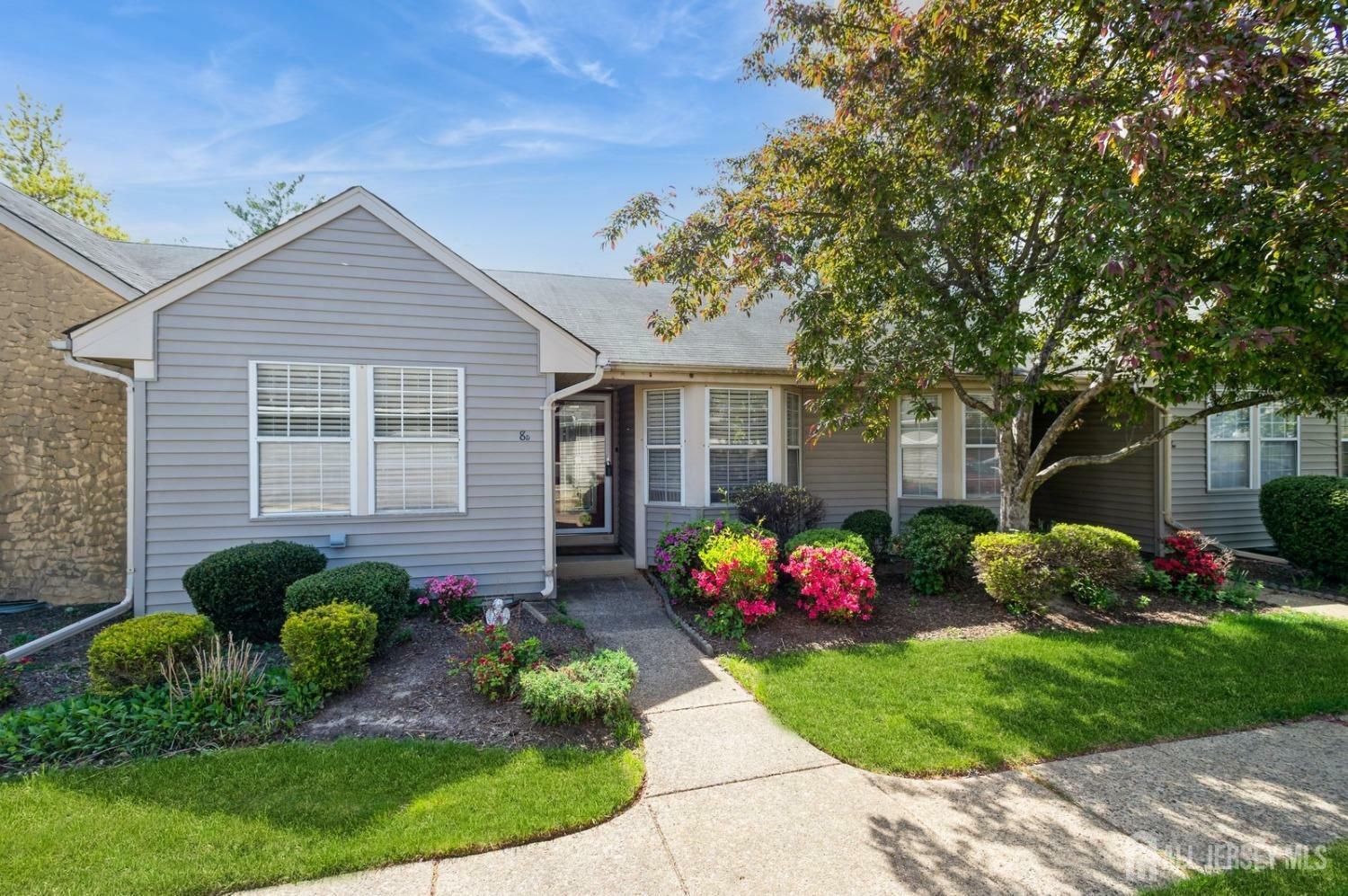 8-D John Adams Court  Monroe NJ 08831 photo