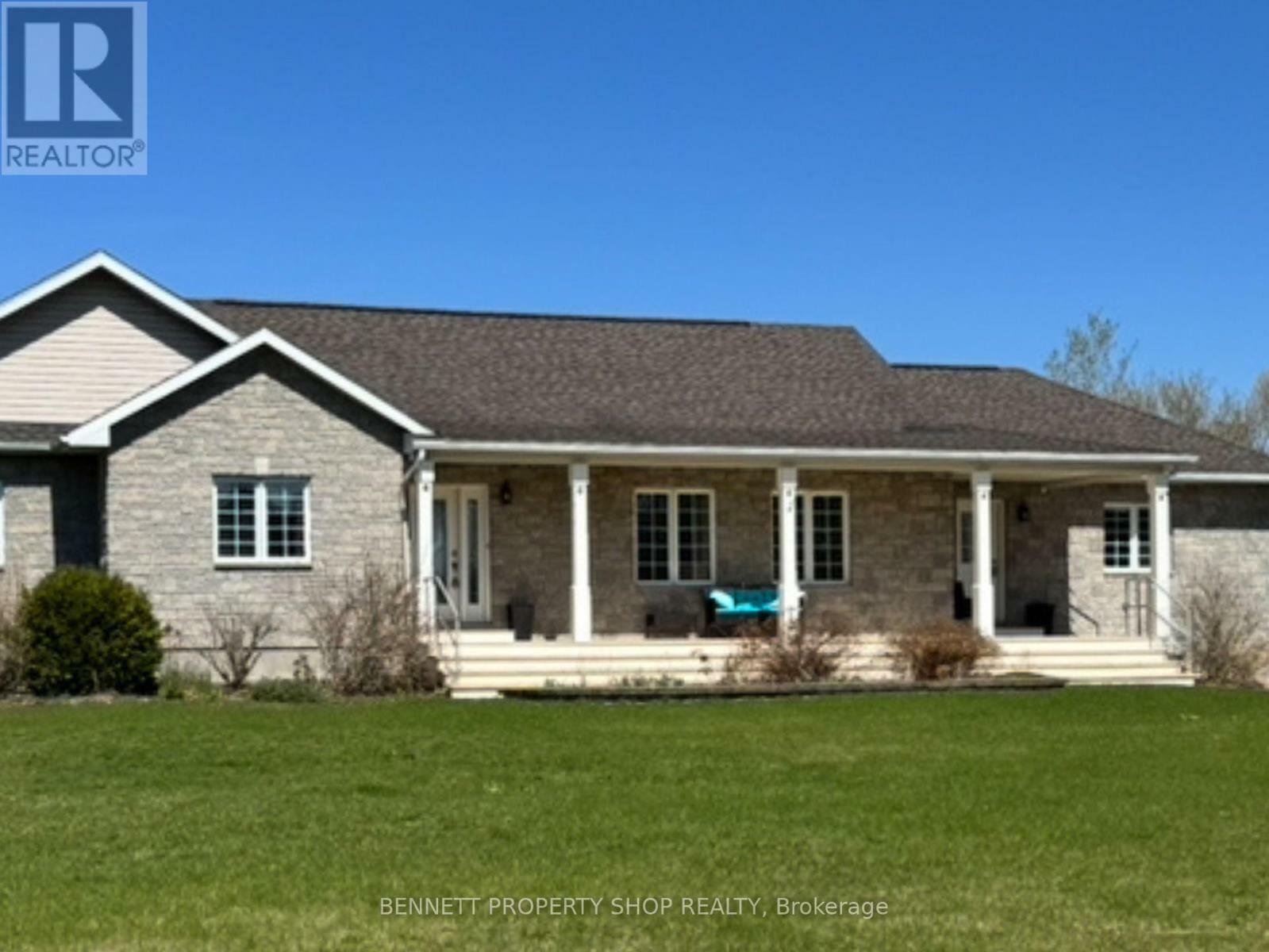 Property Photo: 5705 Lombardy Drive ON K0A 2W0