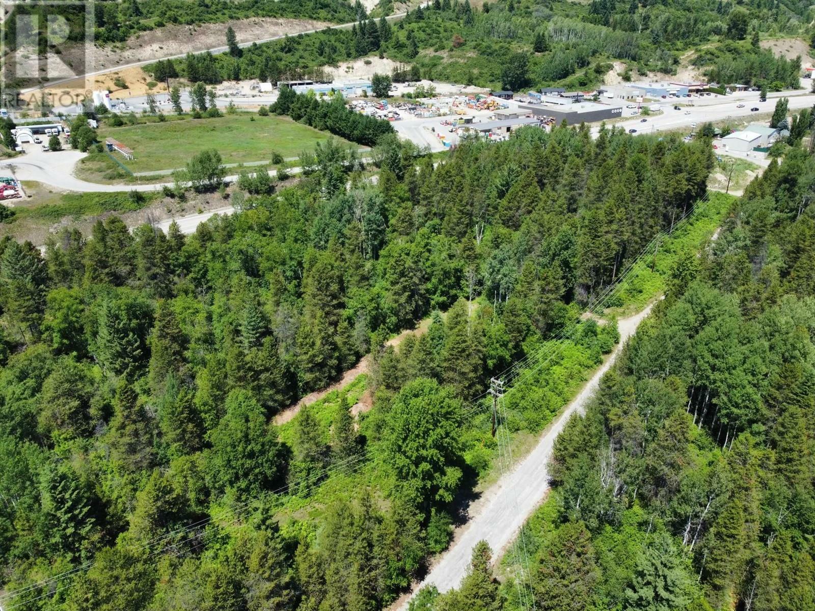 4755 Columbia Avenue  Castlegar BC V1N 3N6 photo