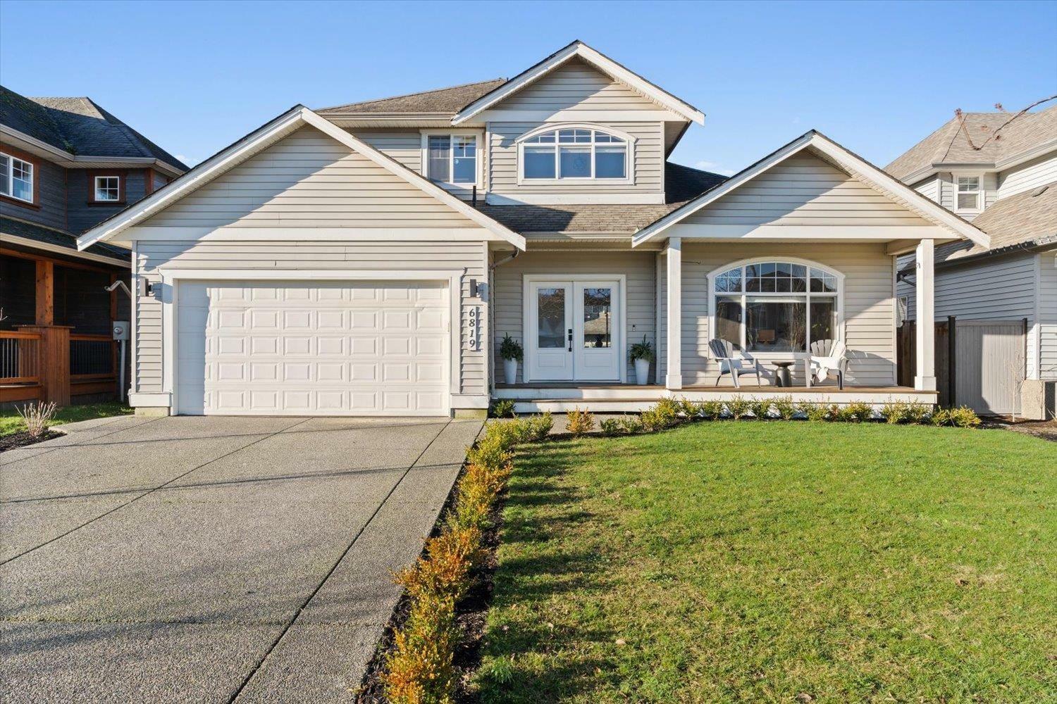 Photo de la propriété: 6819 School Lane BC V2R 5T1