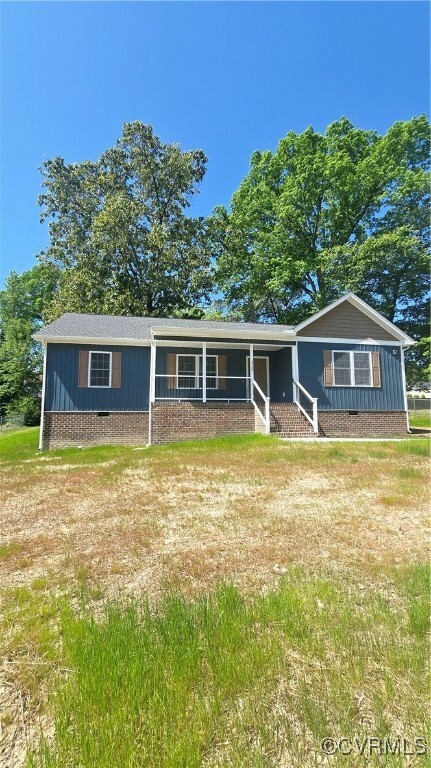 Property Photo: 312 Nottingham Drive VA 23834