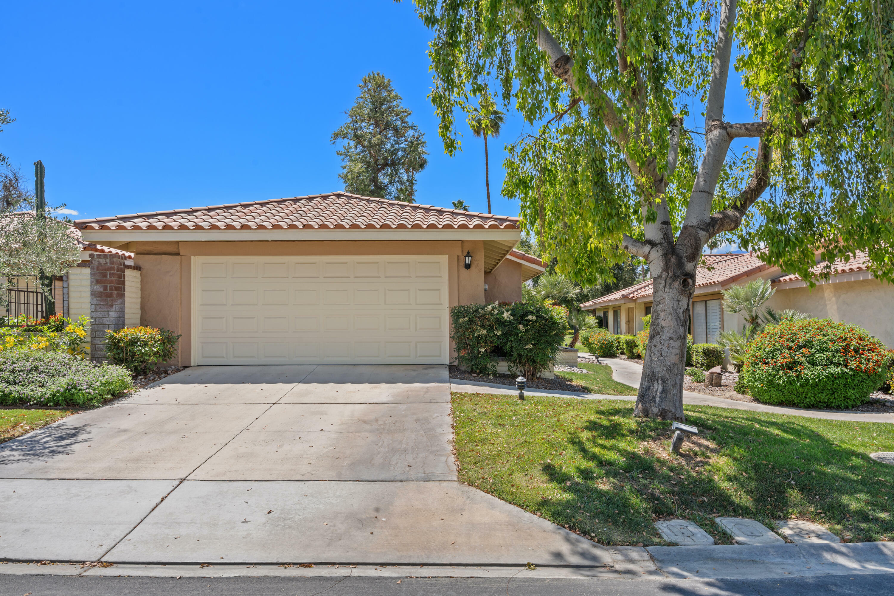 Property Photo: 109 Juan Circle CA 92260