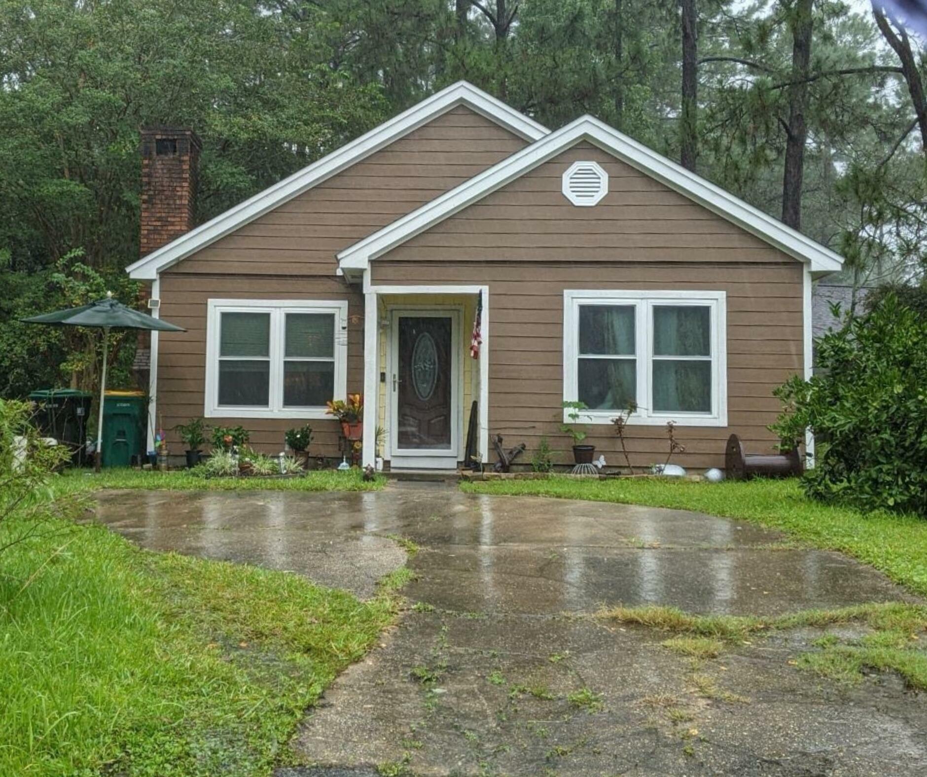 Property Photo: 2623 Windsor Lane FL 32547