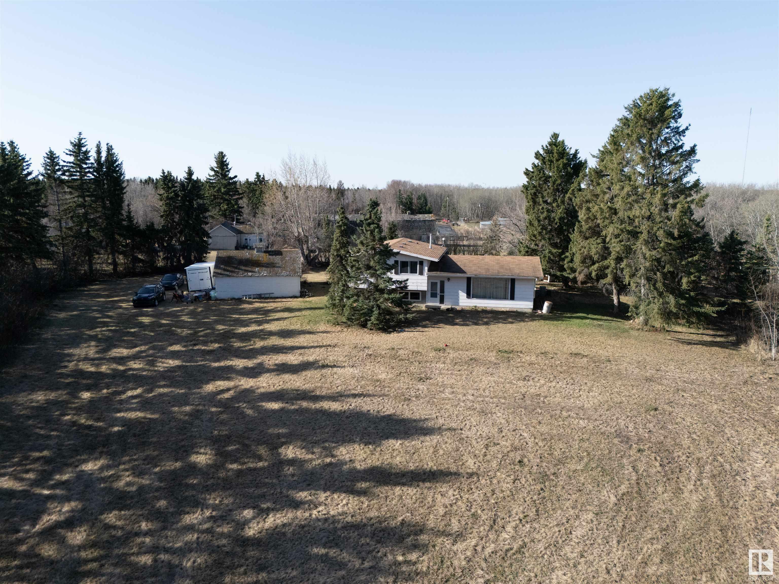 Property Photo: 22371 Twp Road 512 AB T8C 1H2