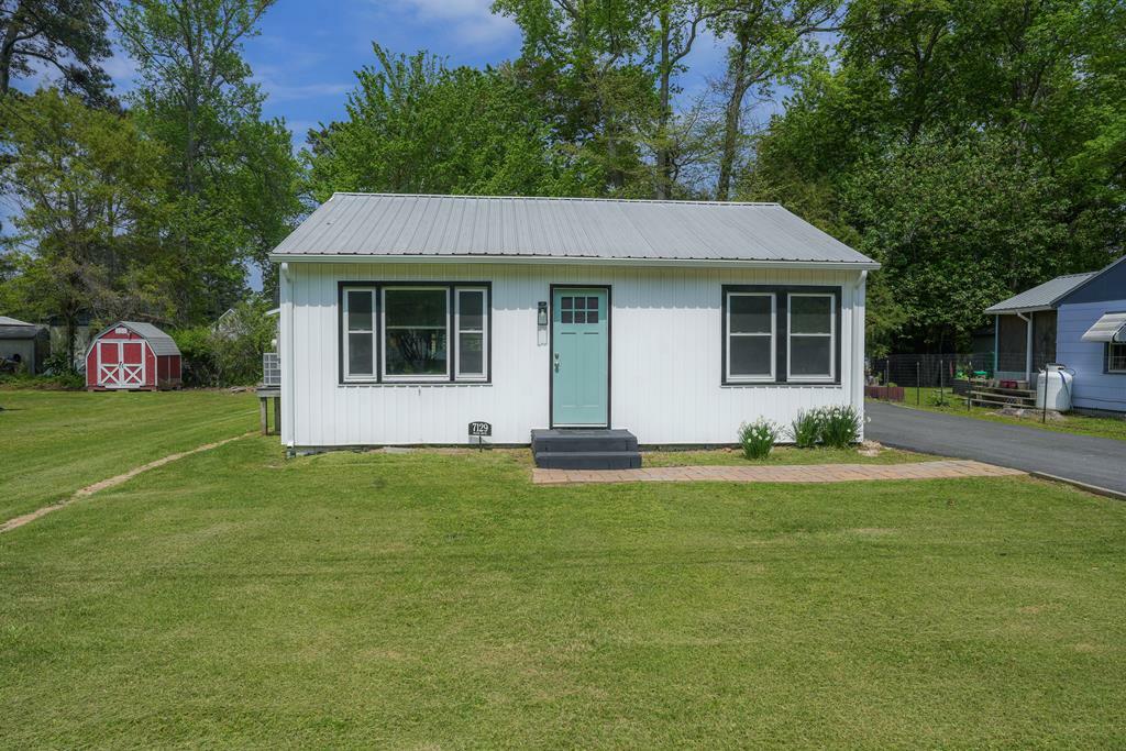 Property Photo: 7129 Mason Dr VA 23336