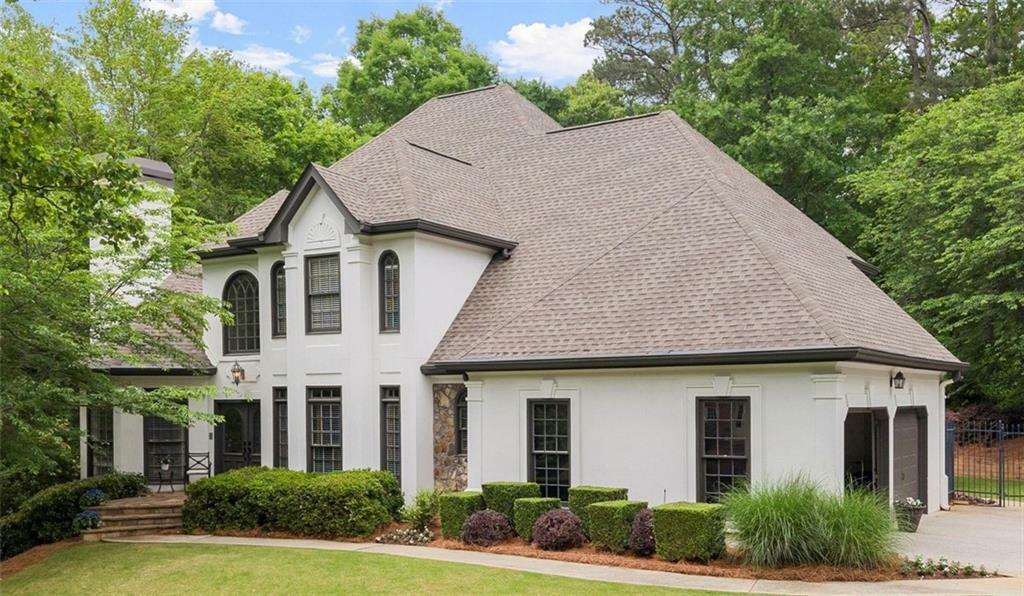 Property Photo: 725 Danbridge Way GA 30076