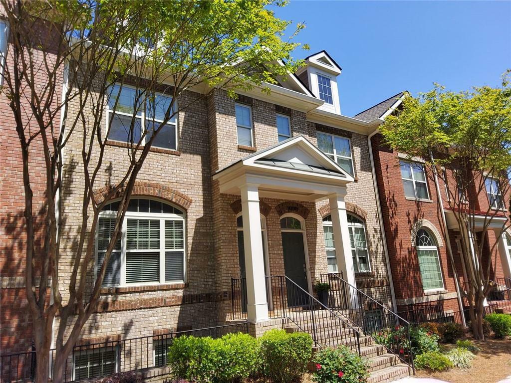 Property Photo: 10856 Ellicot Way GA 30022