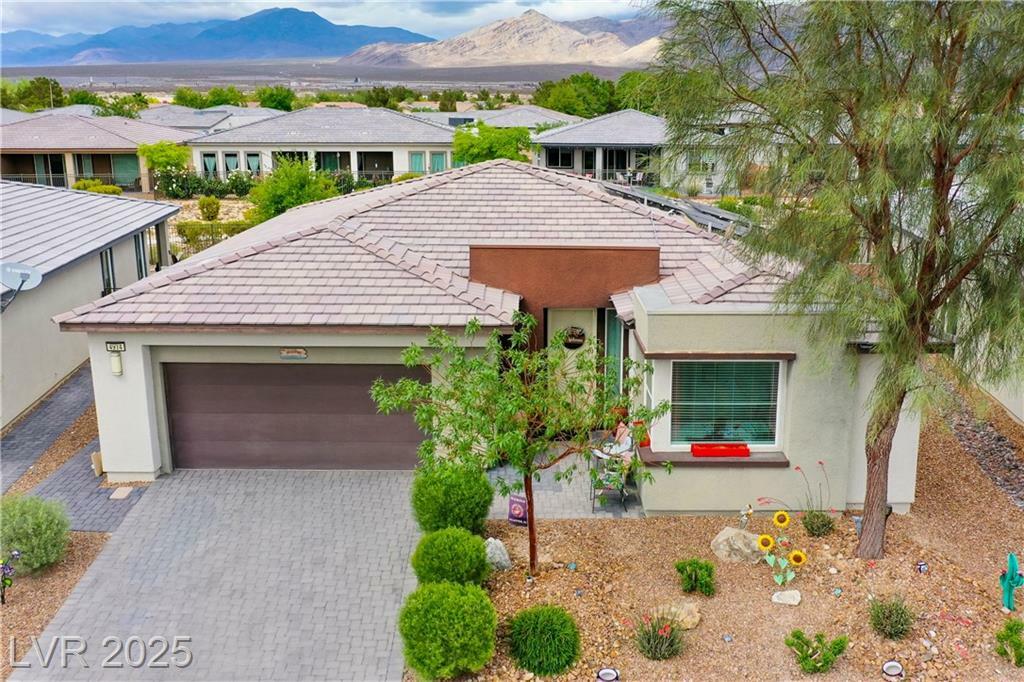 Property Photo: 4914 East Beacon Ridge Drive NV 89061