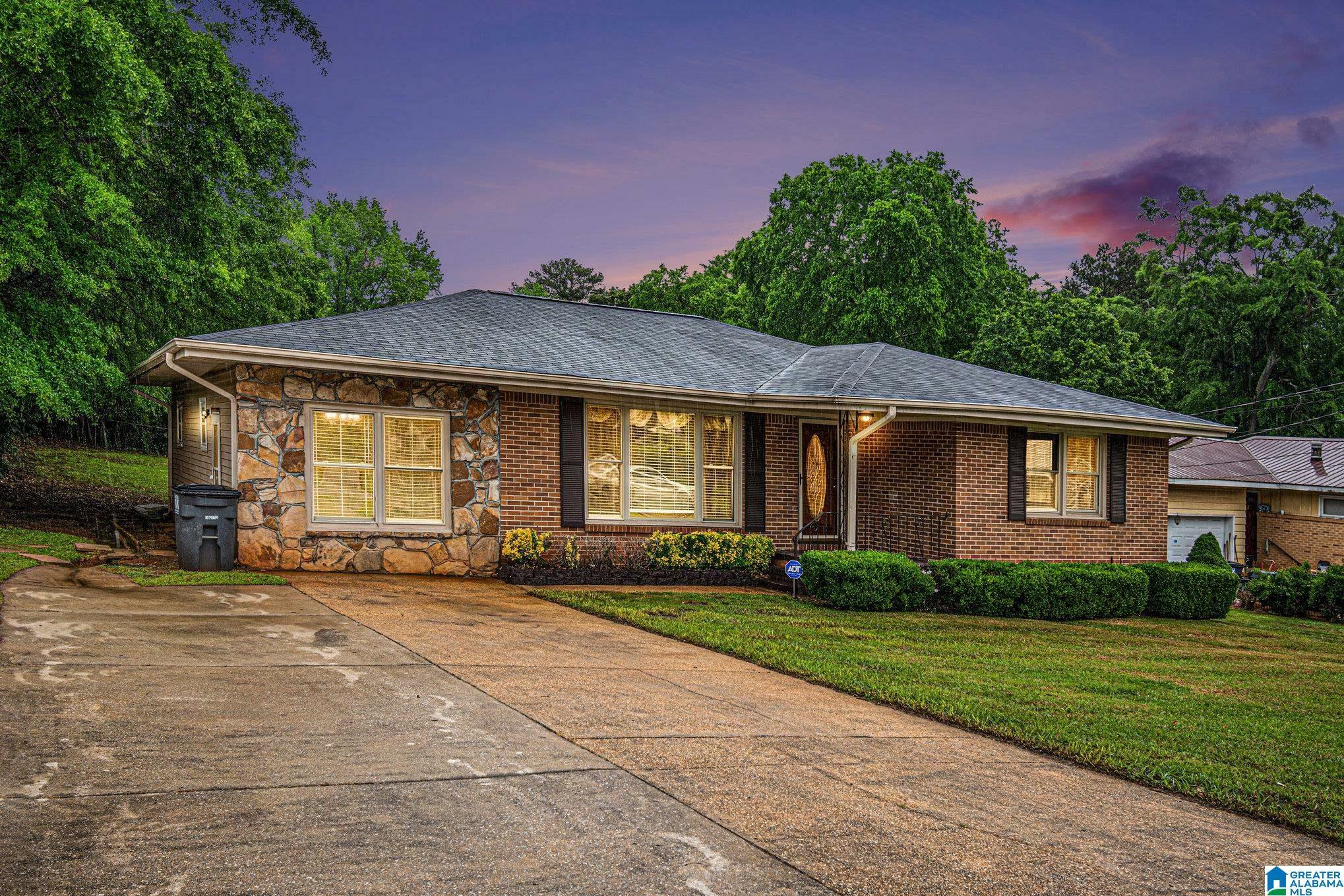 Property Photo: 1909 Longview Drive AL 35023