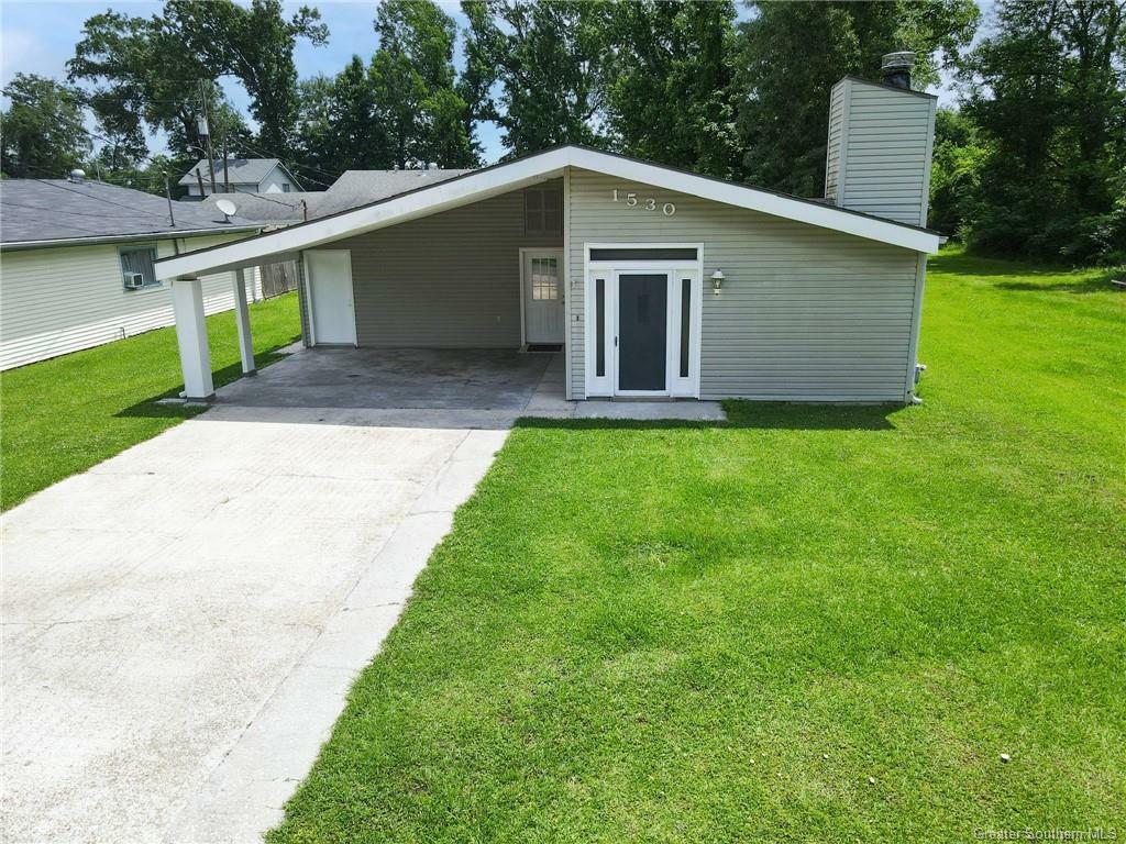 Property Photo: 1530 Shasta Street LA 70663
