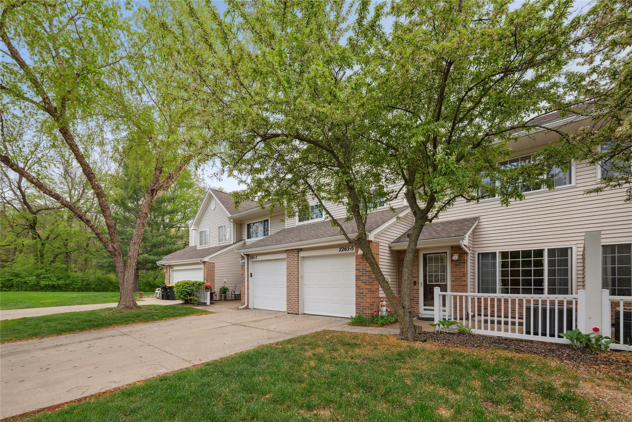 Property Photo: 2265 Grand Avenue IA 50265