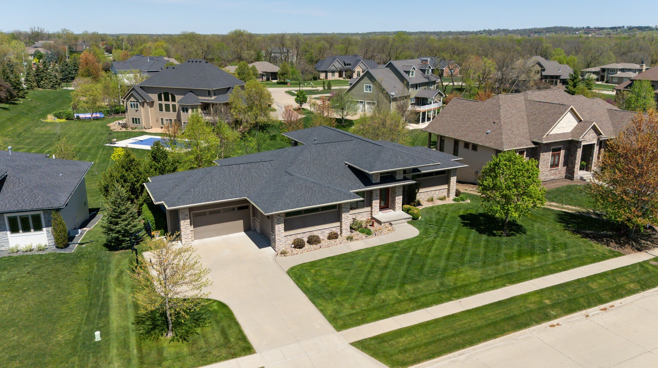 Property Photo: 8513 Prairie Ridge Drive IA 50131