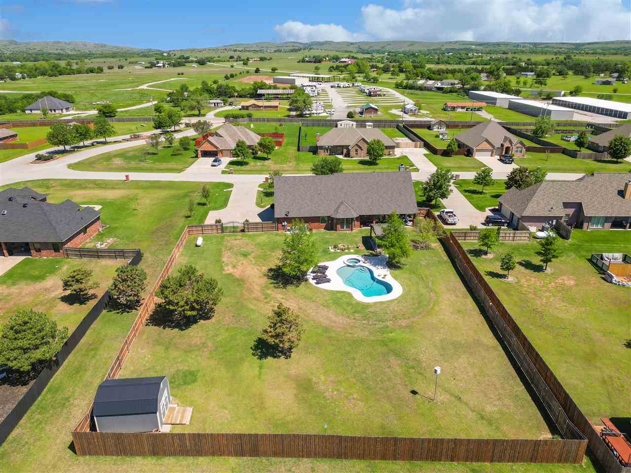 Property Photo:  1123 Mount Pinchot  OK 73507 