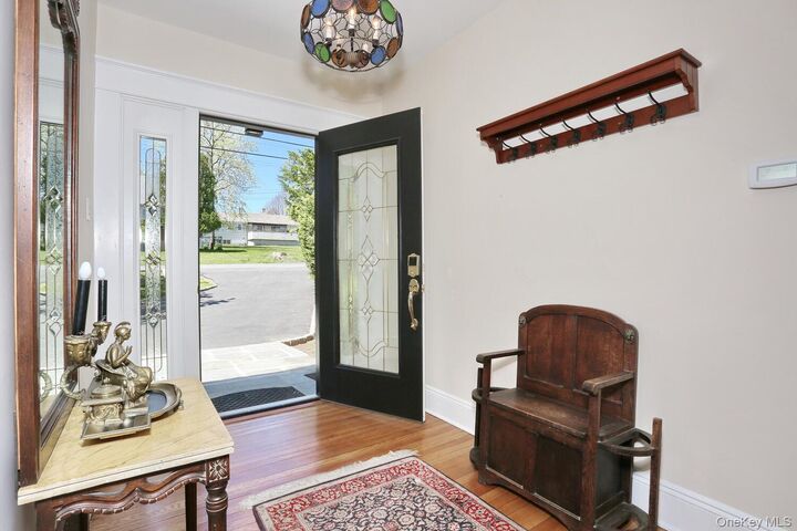 Property Photo:  85 S Harrison Avenue  NY 10920 