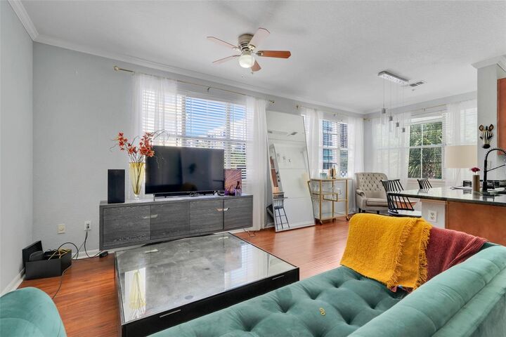 Property Photo: 860 N Orange Avenue 226 FL 32801