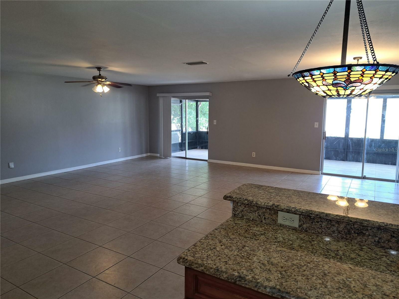 Property Photo: 5005 Lindsay Court FL 32821